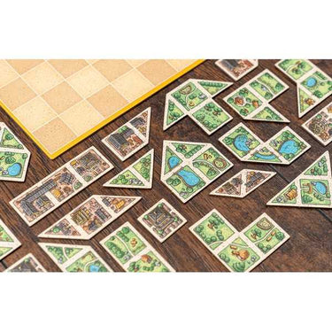 Tangram City - Thirsty Meeples