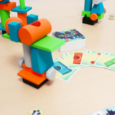 Junk Art Revolution - Thirsty Meeples