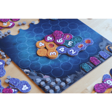 Lumicora - Thirsty Meeples
