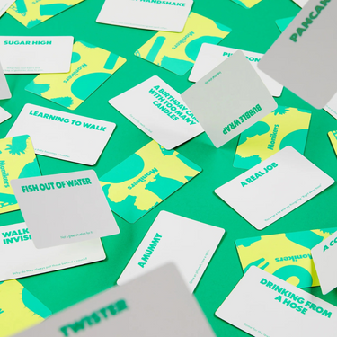 Monikers: Family Edition - Thirsty Meeples