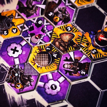 Neuroshima Hex: Battle - Thirsty Meeples