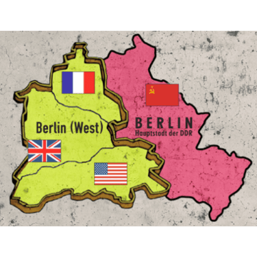 Strategy game "Wir sind das Volk! Combined Edition" by Histogame Spieleverlag, showing colorful game components and box art.